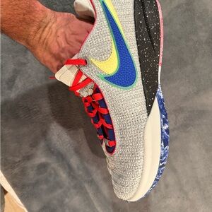 Nike LeBron 20 “Nike lifer”